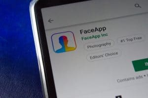 هل يجب علينا أن نخاف على بياناتنا الشخصية عند استعمال FaceApp؟
