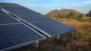 ازدهار الهند في مجال طاقة الشمس والرياح يتعرض لانتكاسة