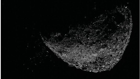 هذه الصورة الأولى لكويكب يقذف بالحطام إلى الفضاء إم آي تي