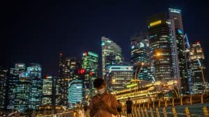 سنغافورة: نموذج رائد في التعامل مع فيروس كورونا وإدارة انتشاره