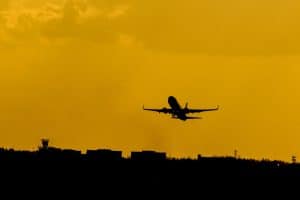 ما مدى الضرر الواقع على شركات الطيران إذا لم تتعافَ الملاحة الجوية قبل عام 2023؟