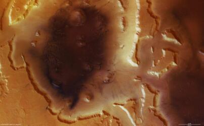 ما هي أفضل المواقع التي يمكن لمستوطني المريخ أن يعثروا فيها على الجليد؟