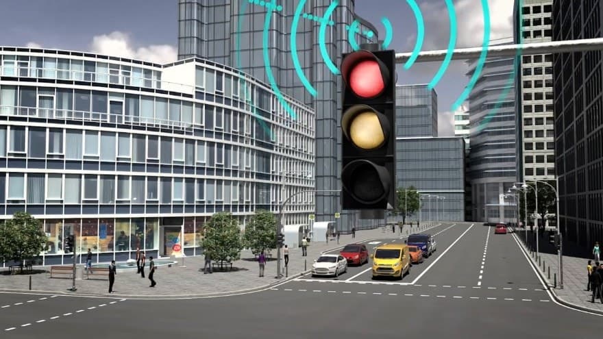 إشارات مرور ذكية طورتها شركة فورد لتسهيل حركة السيارات